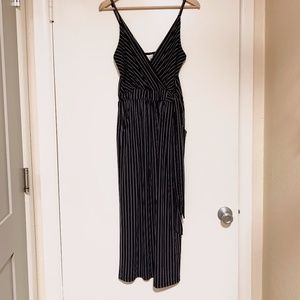 Kaileigh wide leg jumpsuit black and white striped.Medium